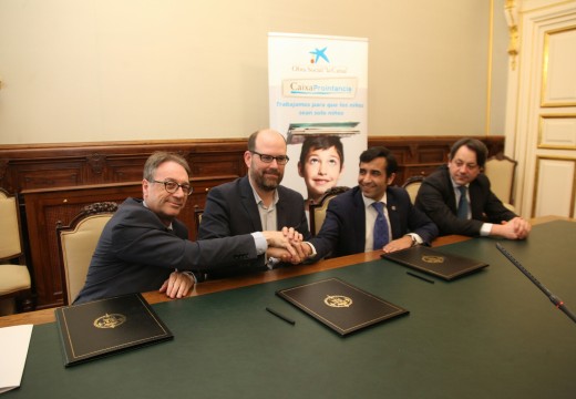 O Concello asina un convenio coa Xunta e “La Caixa” para a atención á infancia en situación de vulnerabilidade